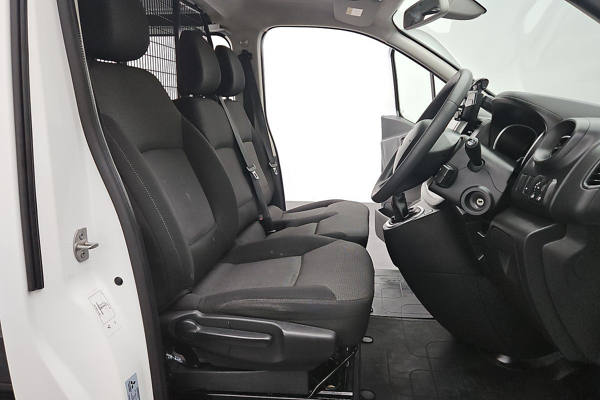 2021 Mitsubishi Express GLX SN SWB