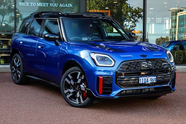 2025 MINI Countryman JCW Favoured U25