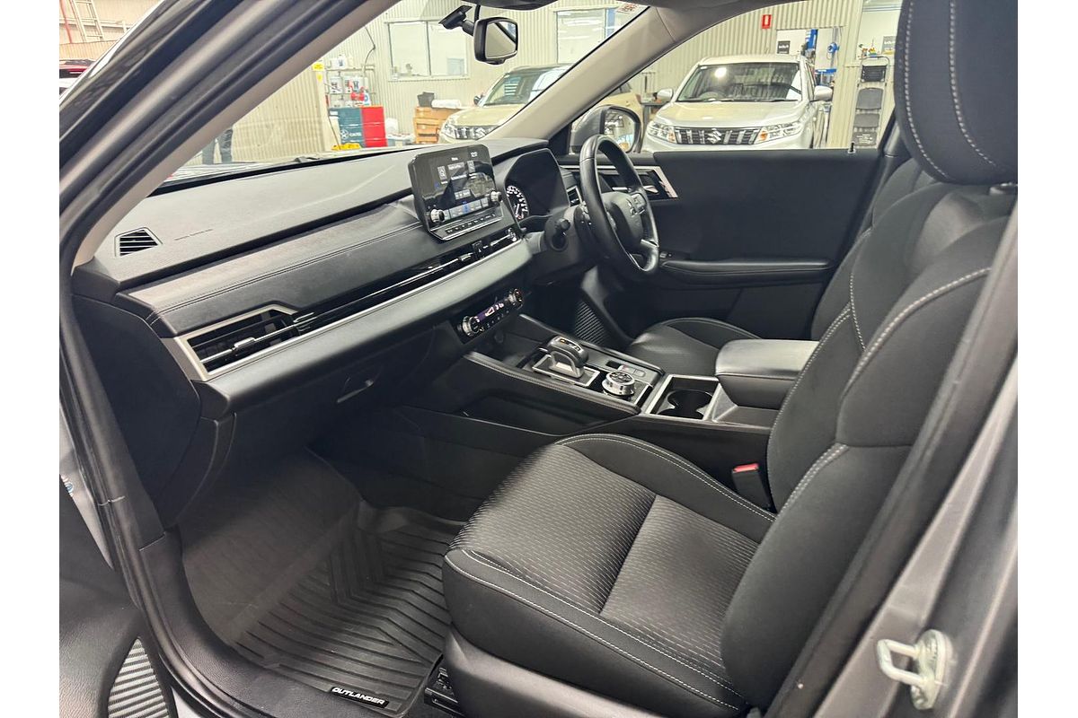 2021 Mitsubishi Outlander LS ZM