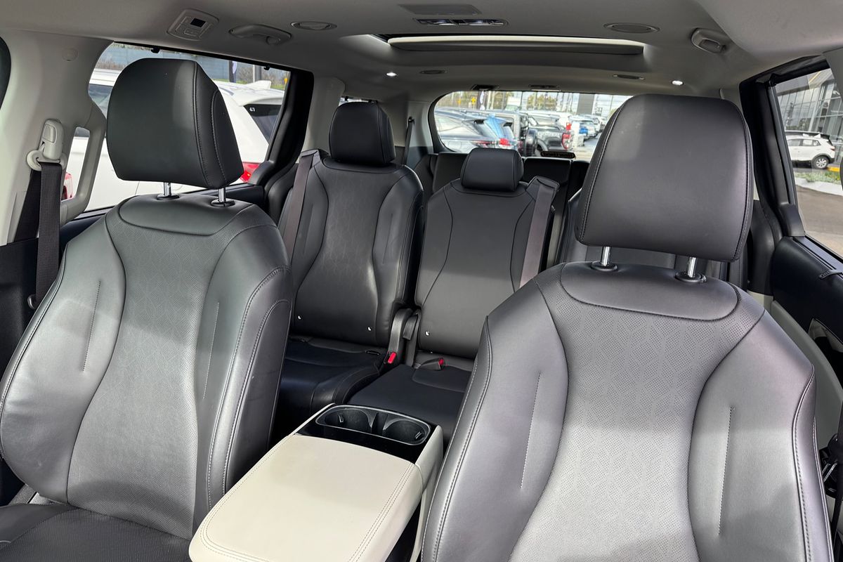 2021 Kia Carnival Platinum KA4