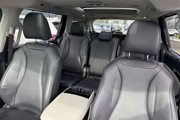 2021 Kia Carnival Platinum KA4