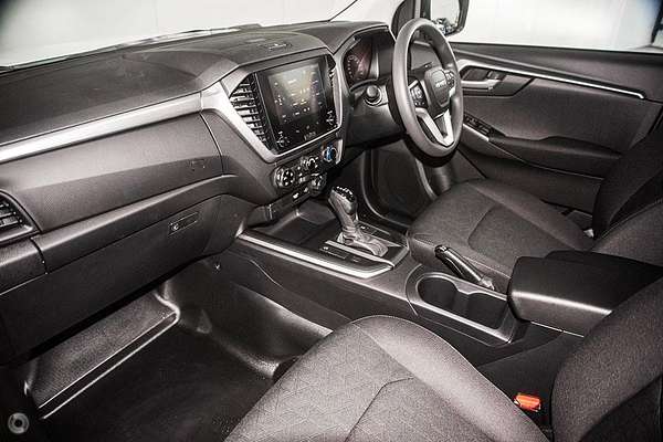 2025 Isuzu D-MAX LS-M 4X4