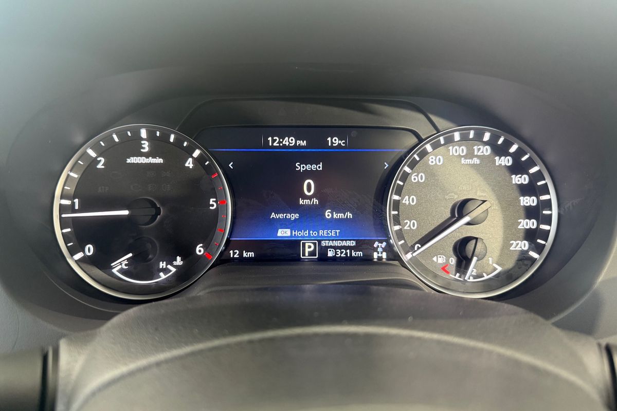 2025 Nissan Navara ST D23 4X4