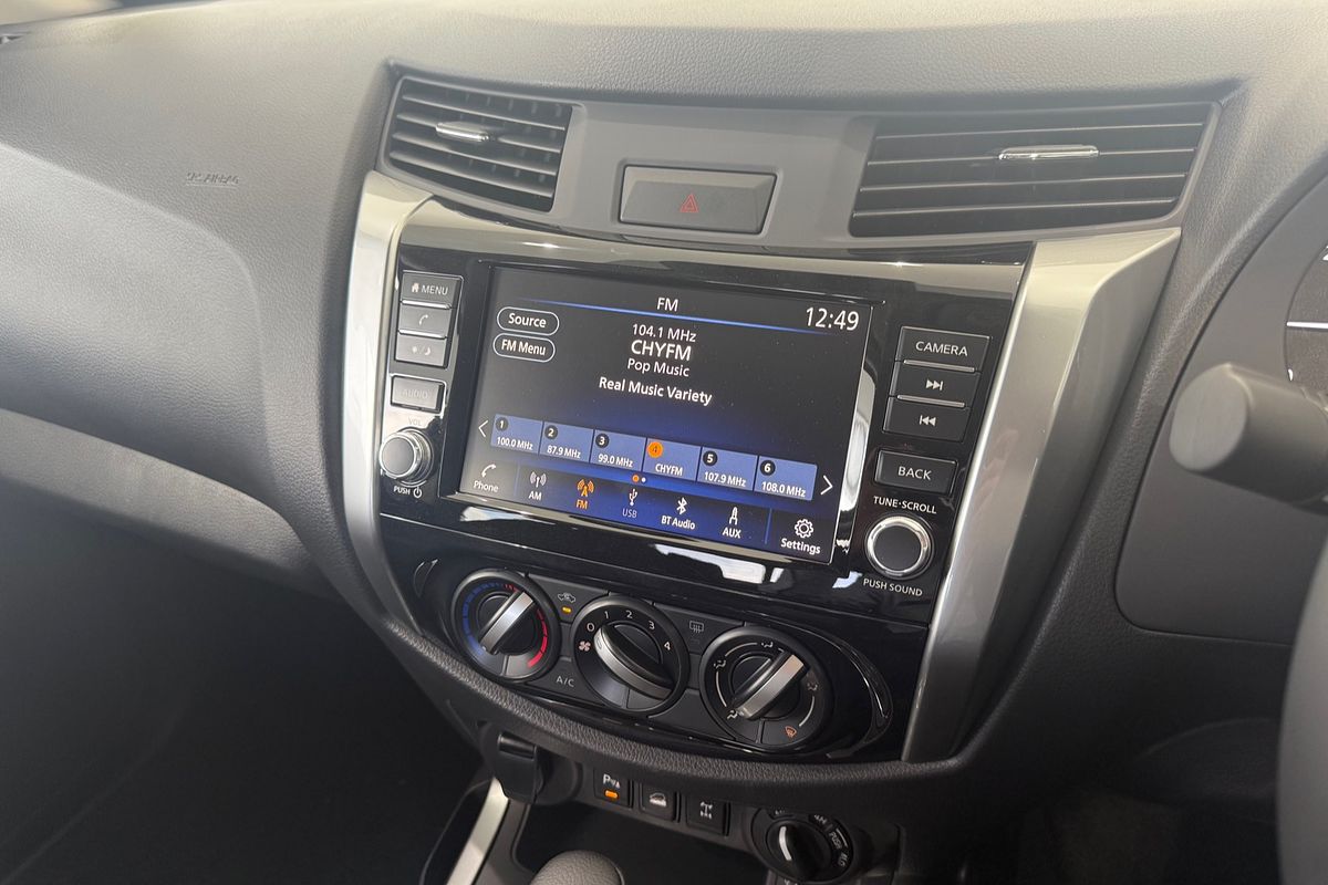2025 Nissan Navara ST D23 4X4