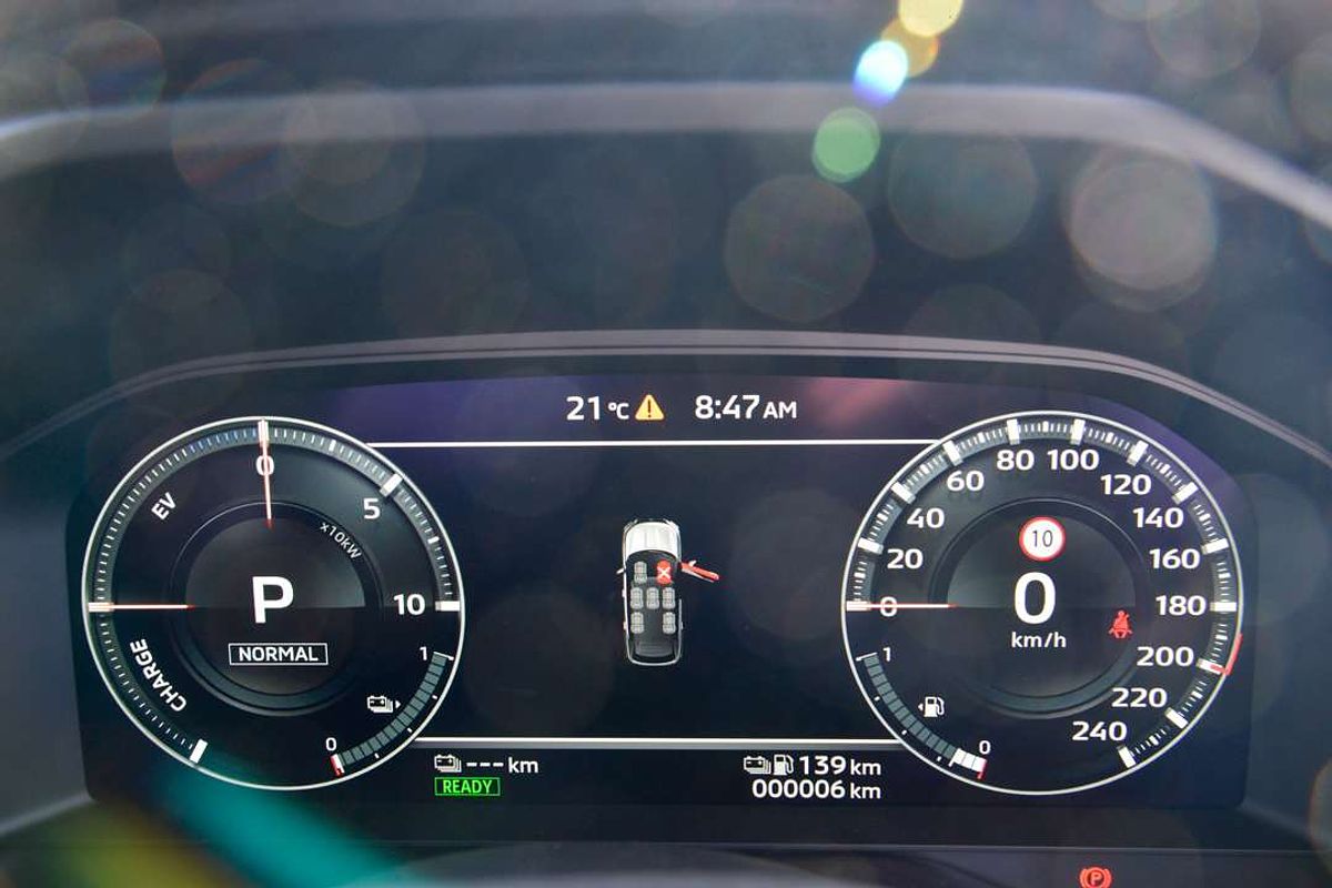 2025 Mitsubishi Outlander PHEV Exceed ZM