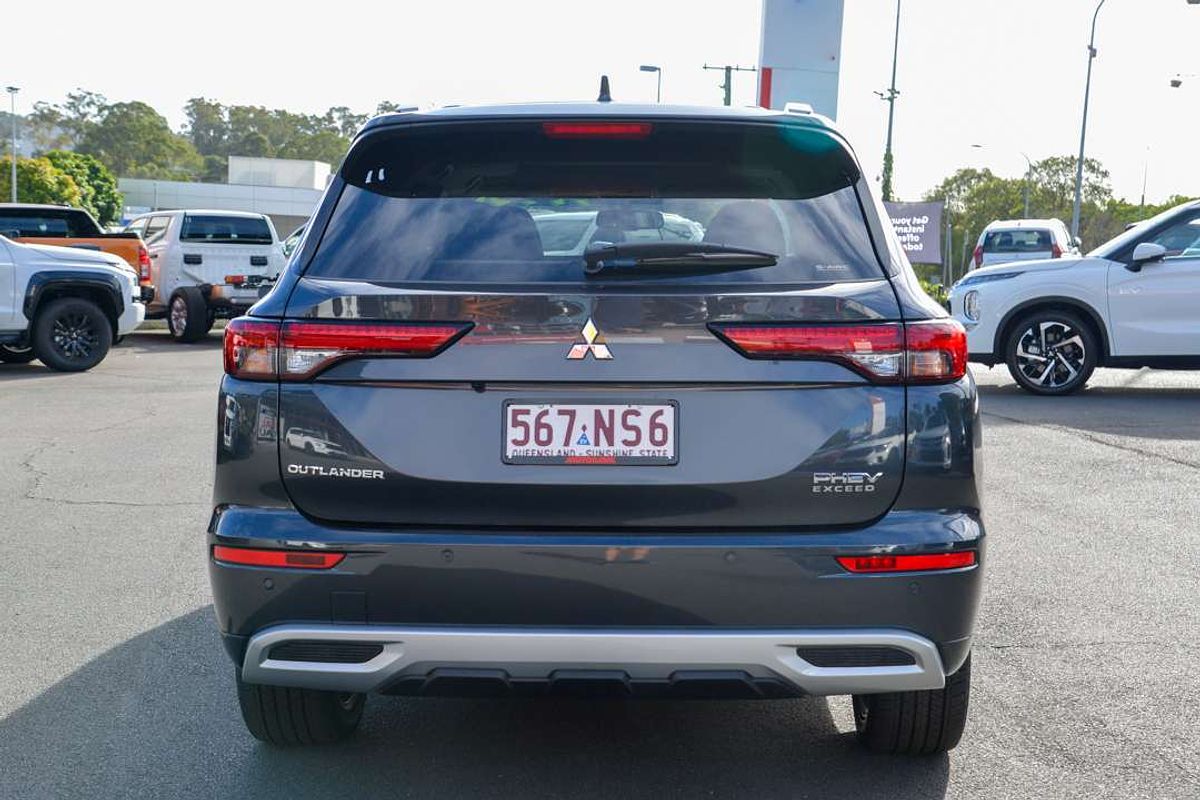 2025 Mitsubishi Outlander PHEV Exceed ZM