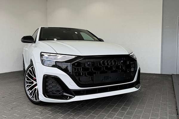 2025 Audi SQ8 TFSI F1
