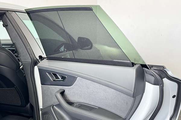 2025 Audi SQ8 TFSI F1