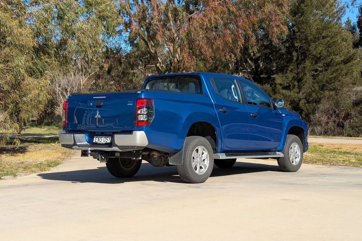 2021 Mitsubishi Triton GLX+ MR 4X4