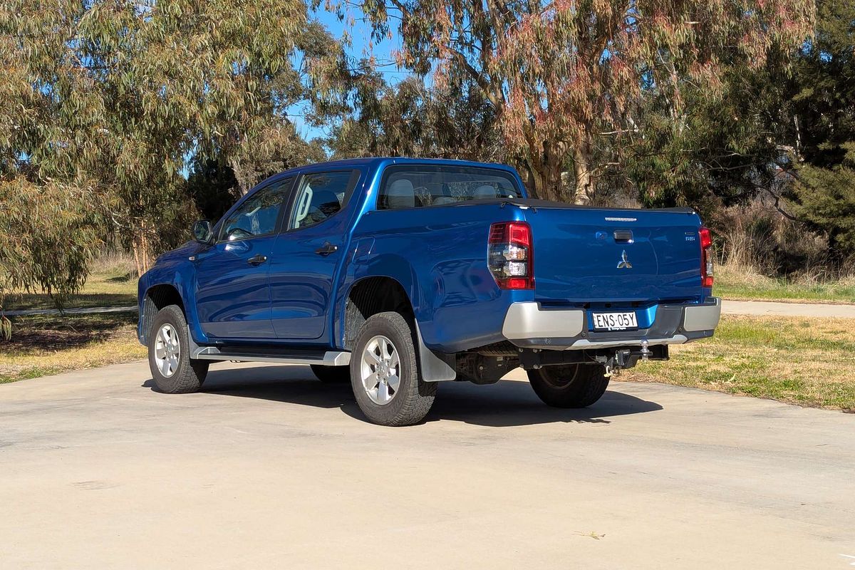 2021 Mitsubishi Triton GLX+ MR 4X4