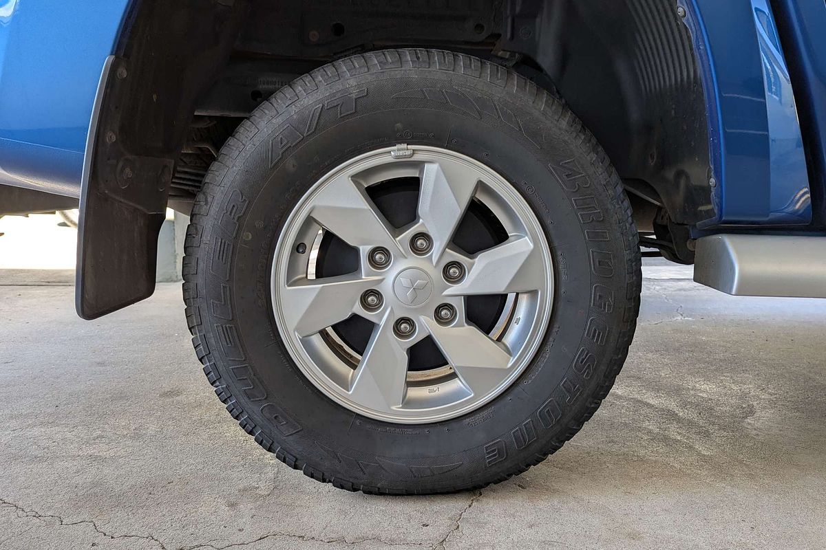 2021 Mitsubishi Triton GLX+ MR 4X4