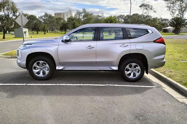 2024 Mitsubishi Pajero Sport GLX QG