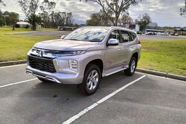 2024 Mitsubishi Pajero Sport GLX QG