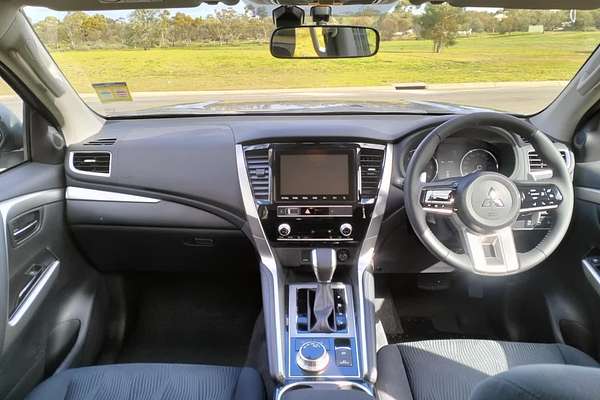 2024 Mitsubishi Pajero Sport GLX QG
