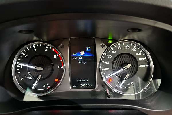2022 Toyota Hilux SR5 GUN126R 4X4