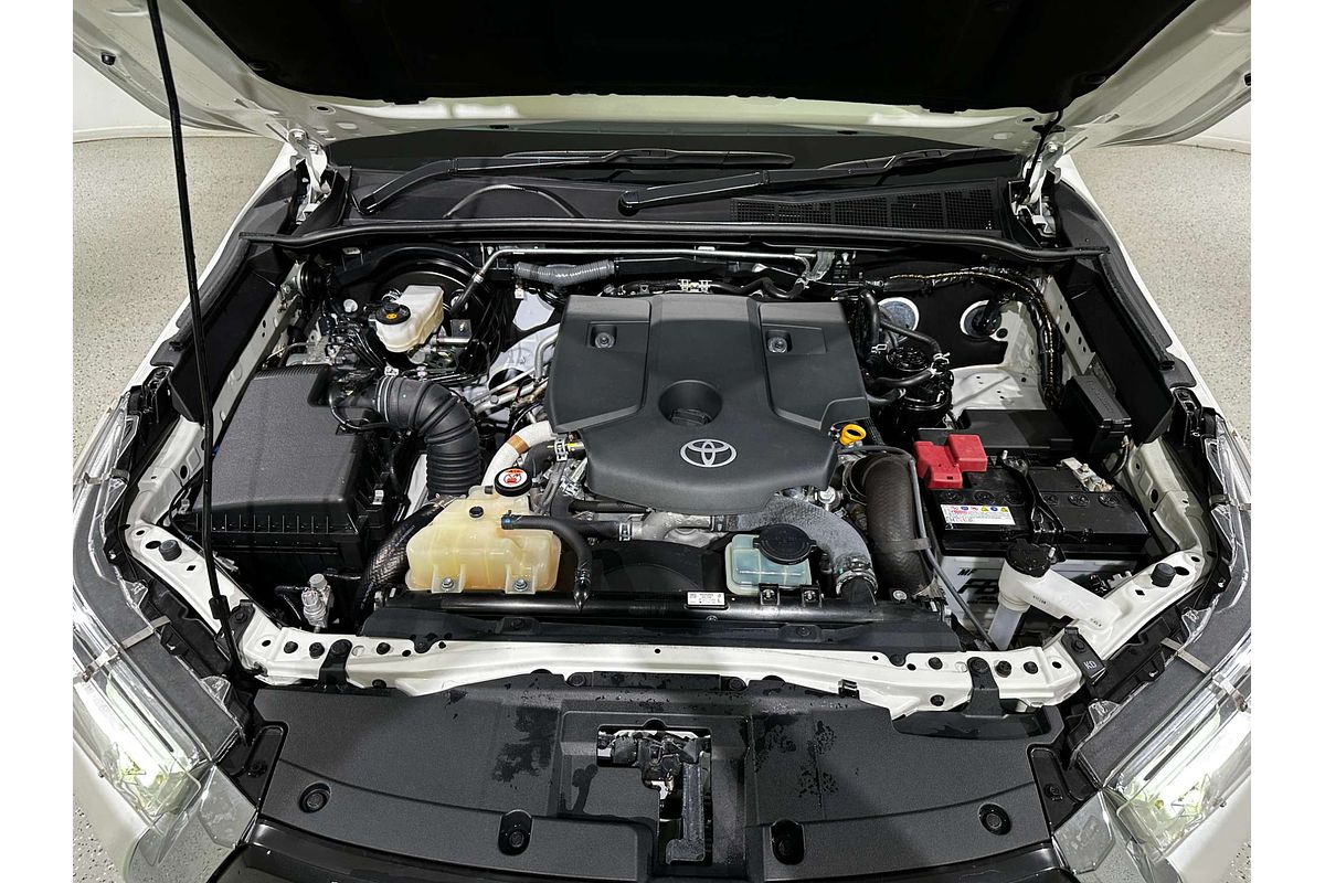2022 Toyota Hilux SR5 GUN126R 4X4