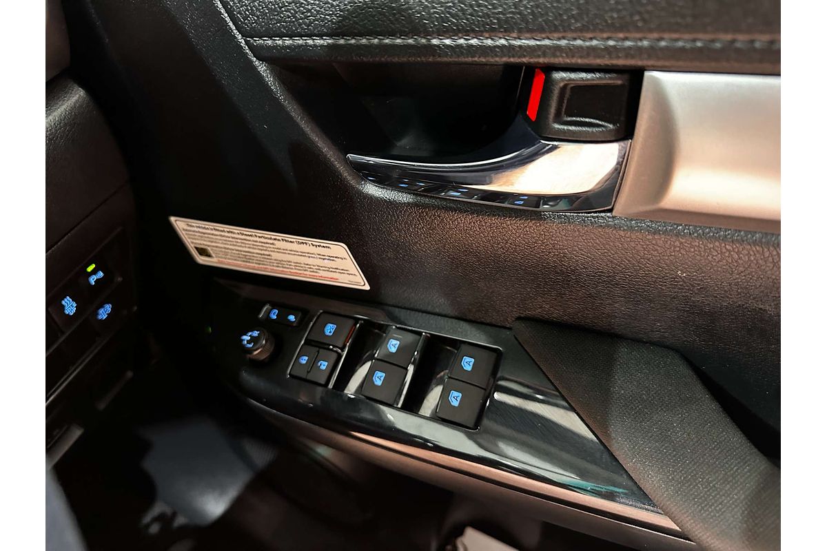 2022 Toyota Hilux SR5 GUN126R 4X4
