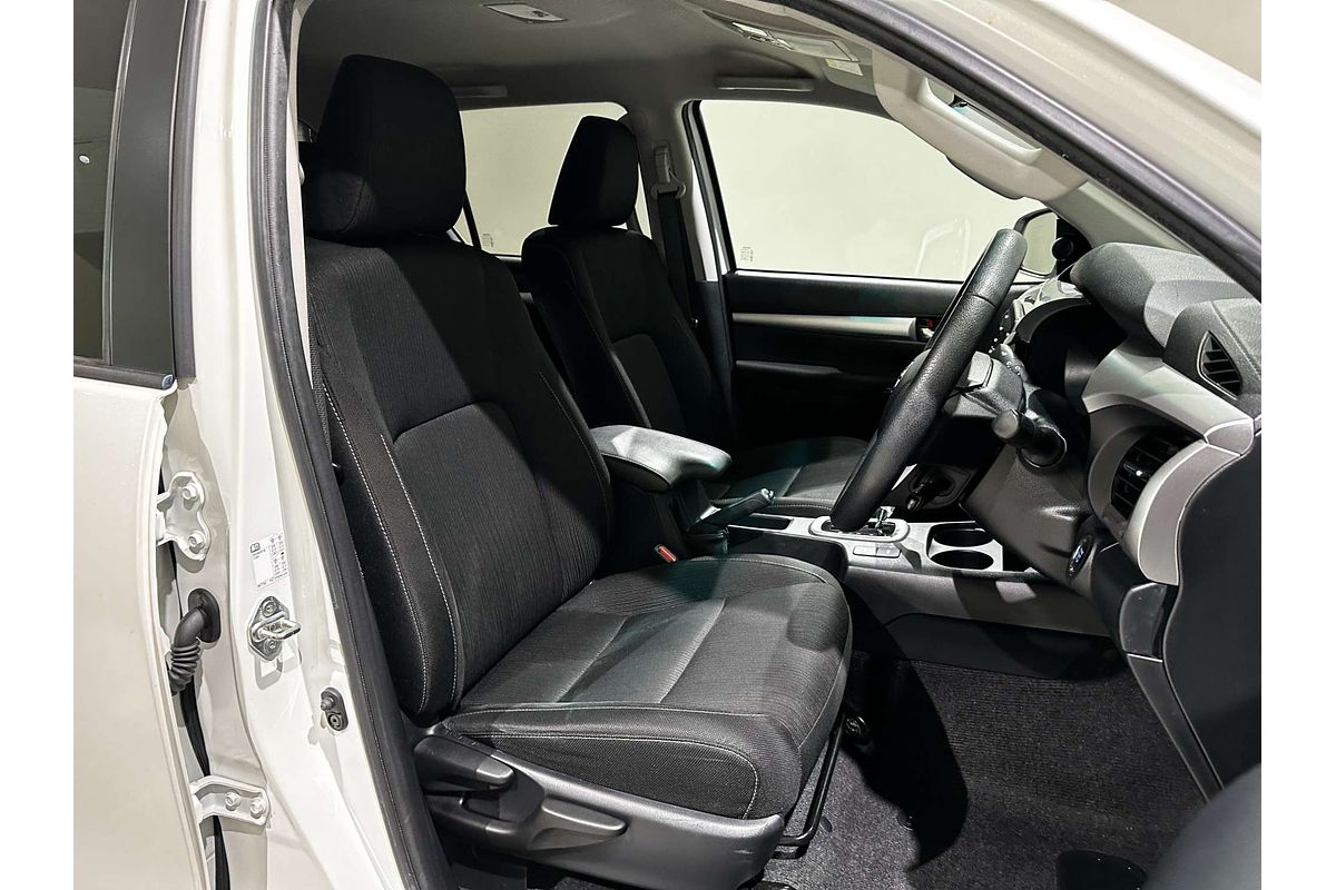 2022 Toyota Hilux SR5 GUN126R 4X4