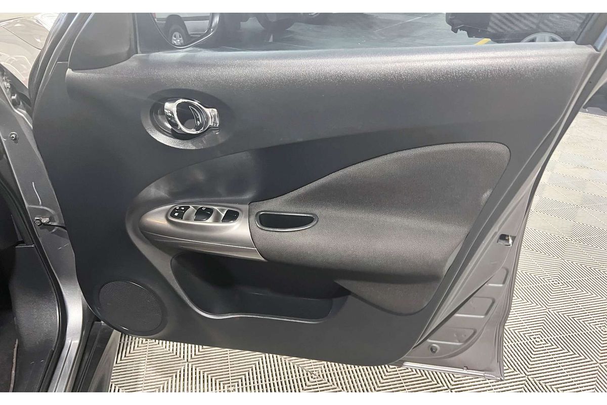 2014 Nissan JUKE ST F15