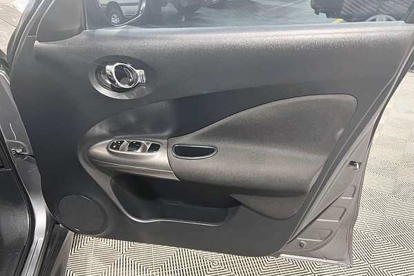 2014 Nissan JUKE ST F15