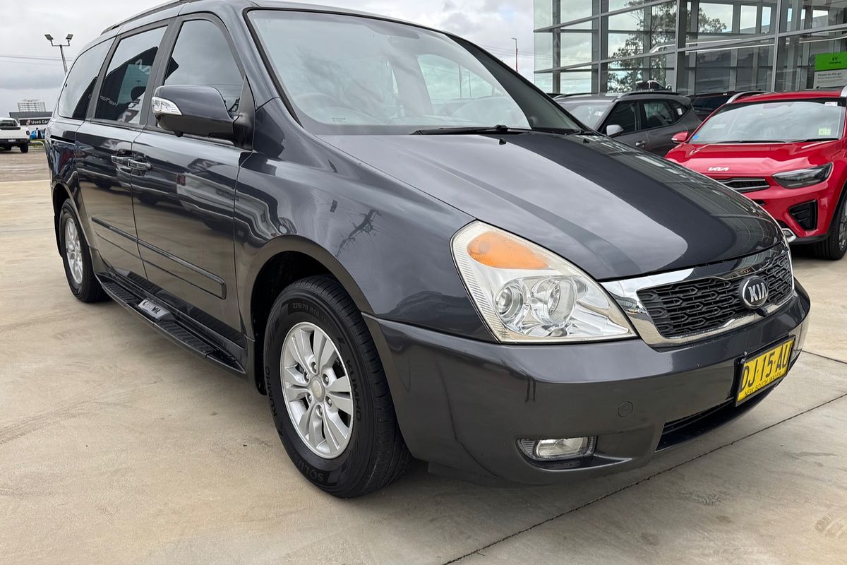2013 Kia Grand Carnival Si VQ
