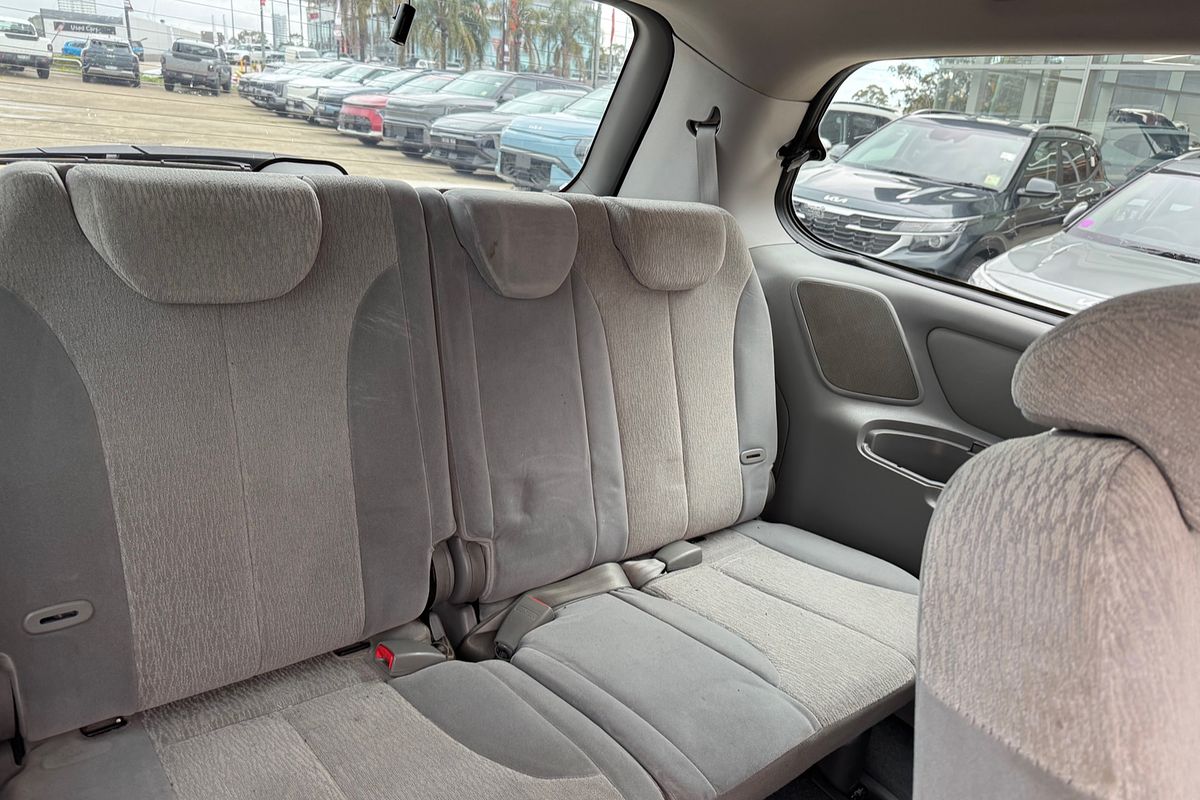 2013 Kia Grand Carnival Si VQ