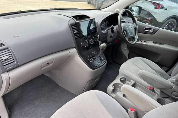 2013 Kia Grand Carnival Si VQ