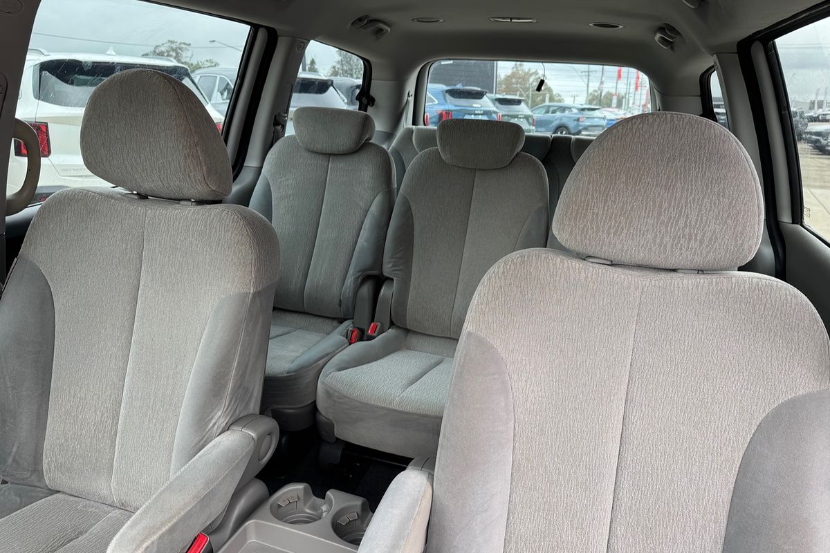 2013 Kia Grand Carnival Si VQ