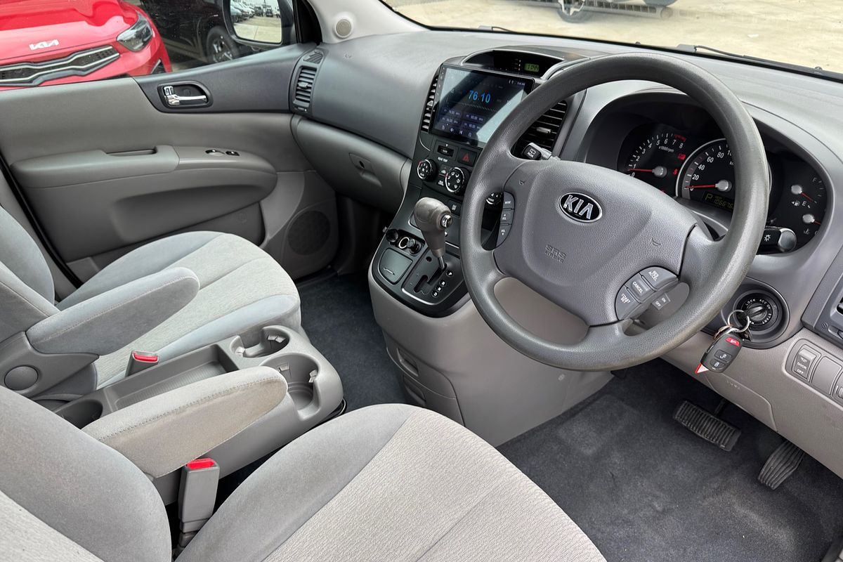 2013 Kia Grand Carnival Si VQ