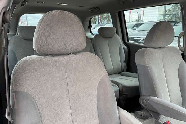 2013 Kia Grand Carnival Si VQ