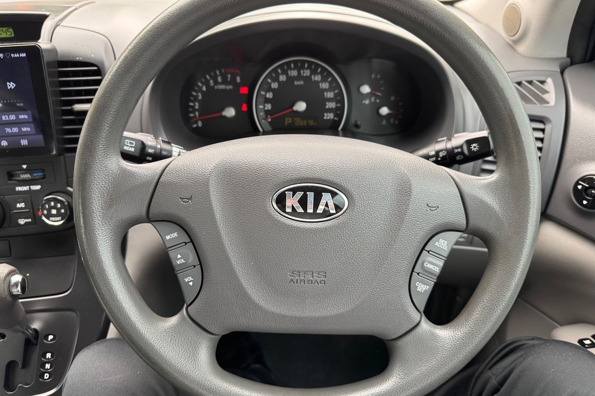 2013 Kia Grand Carnival Si VQ