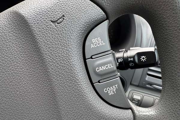 2013 Kia Grand Carnival Si VQ