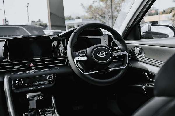 2025 Hyundai i30 Elite Hybrid CN7.V2