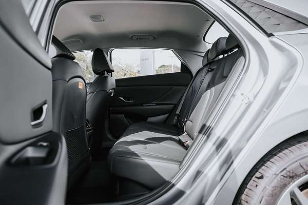 2025 Hyundai i30 Elite Hybrid CN7.V2