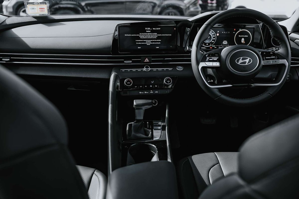 2025 Hyundai i30 Elite Hybrid CN7.V2