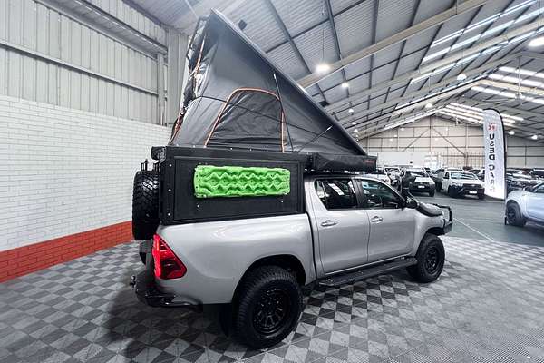 2020 Toyota Hilux SR5 GUN126R 4X4