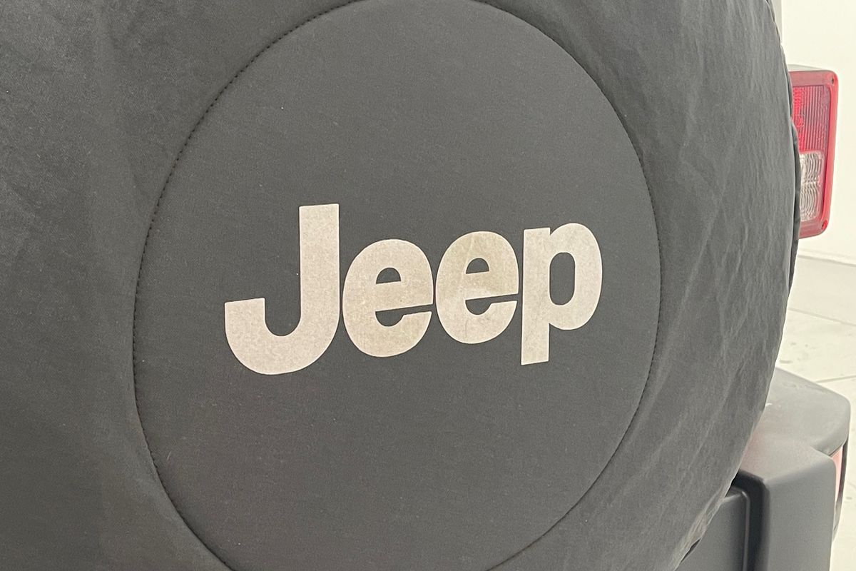 2016 Jeep Wrangler Unlimited Sport JK