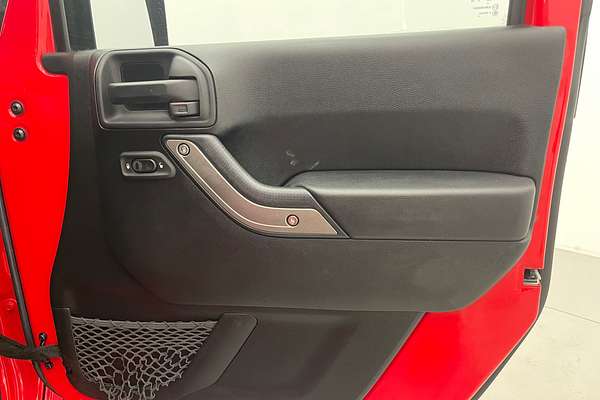 2016 Jeep Wrangler Unlimited Sport JK