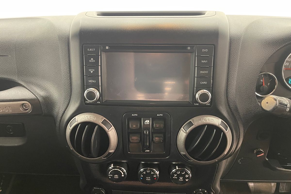 2016 Jeep Wrangler Unlimited Sport JK