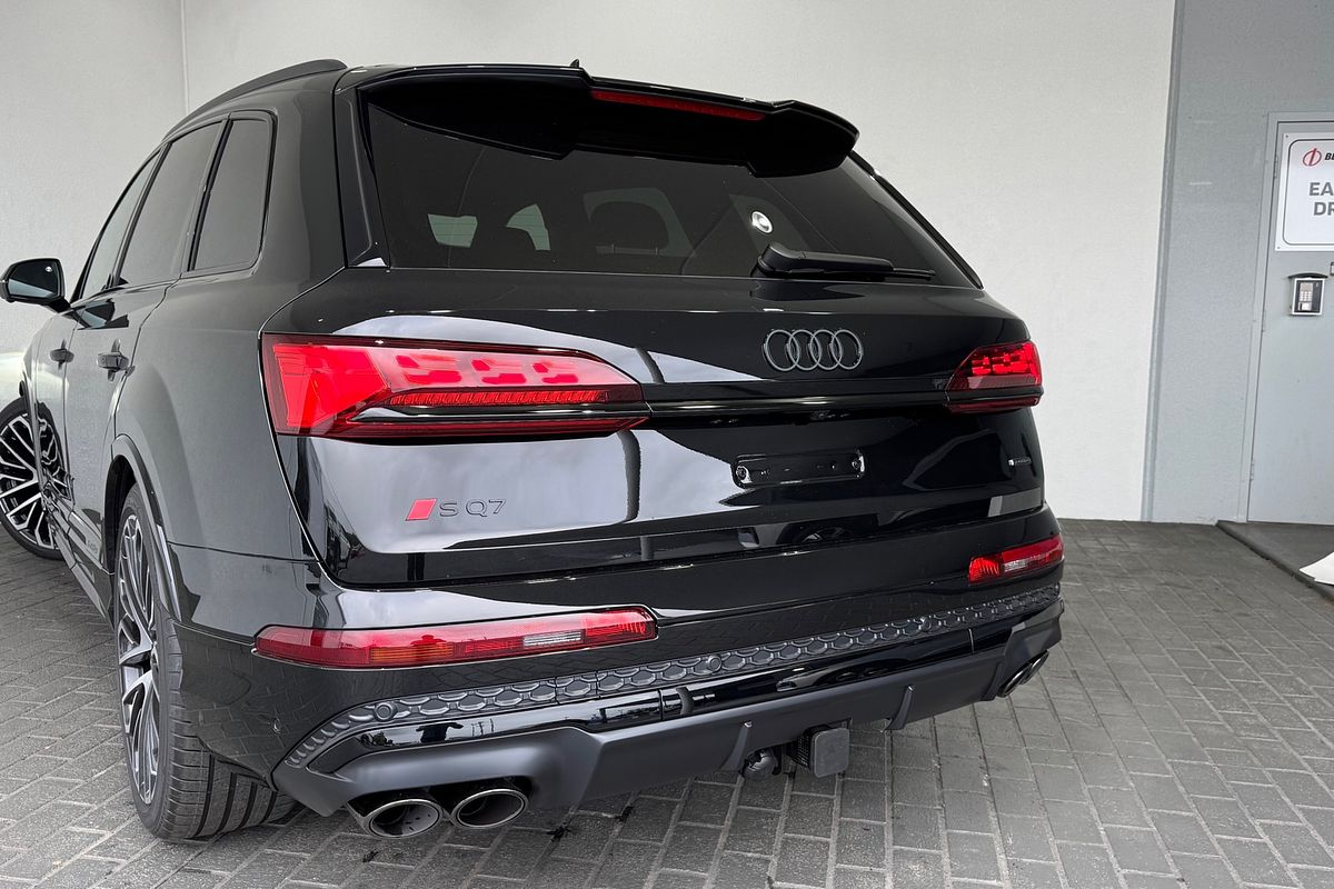 2025 Audi SQ7 TFSI 4M