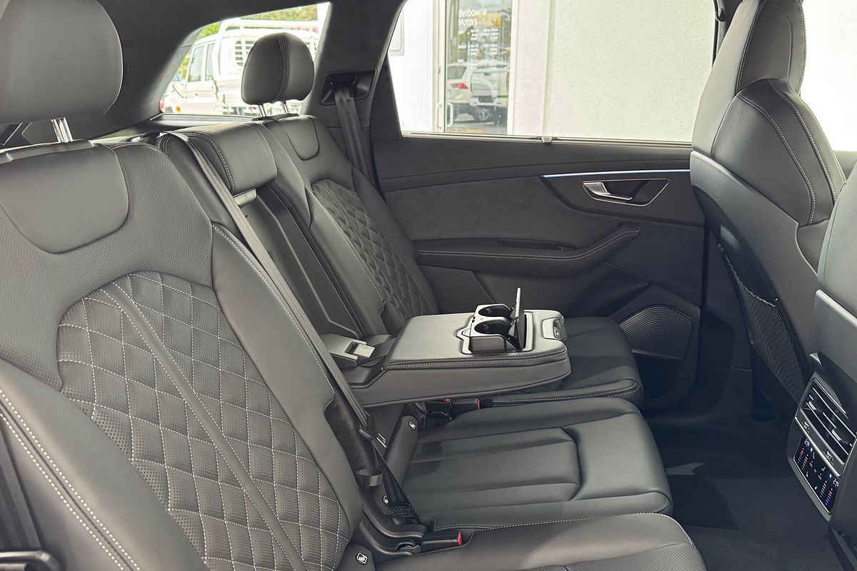 2025 Audi SQ7 TFSI 4M