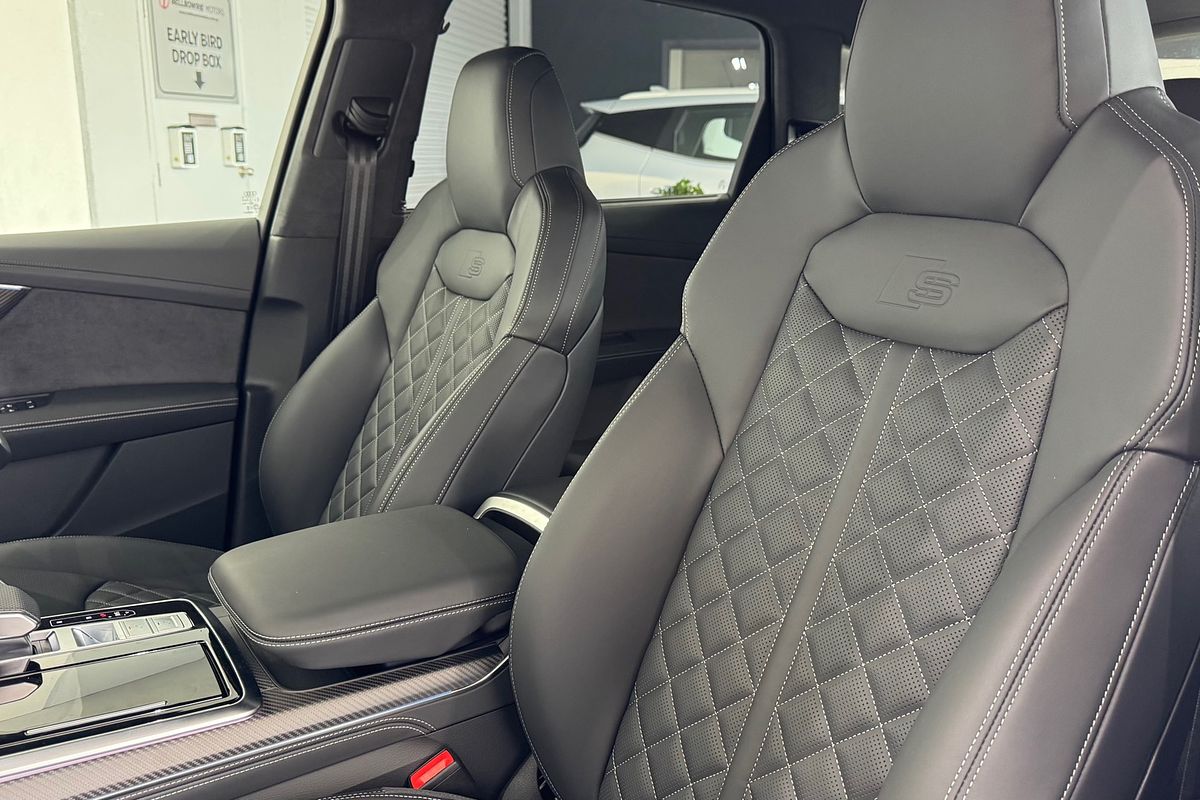 2025 Audi SQ7 TFSI 4M