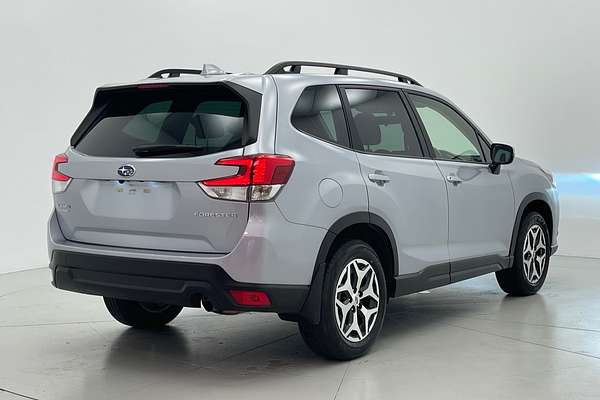 2023 Subaru Forester 2.5i 50 Years Edition S5