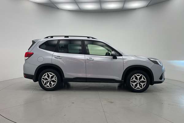2023 Subaru Forester 2.5i 50 Years Edition S5