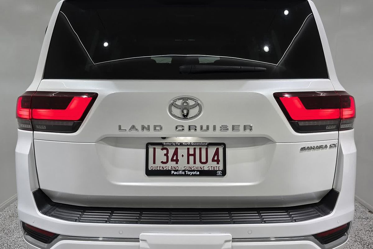 2023 Toyota Landcruiser Sahara ZX FJA300R