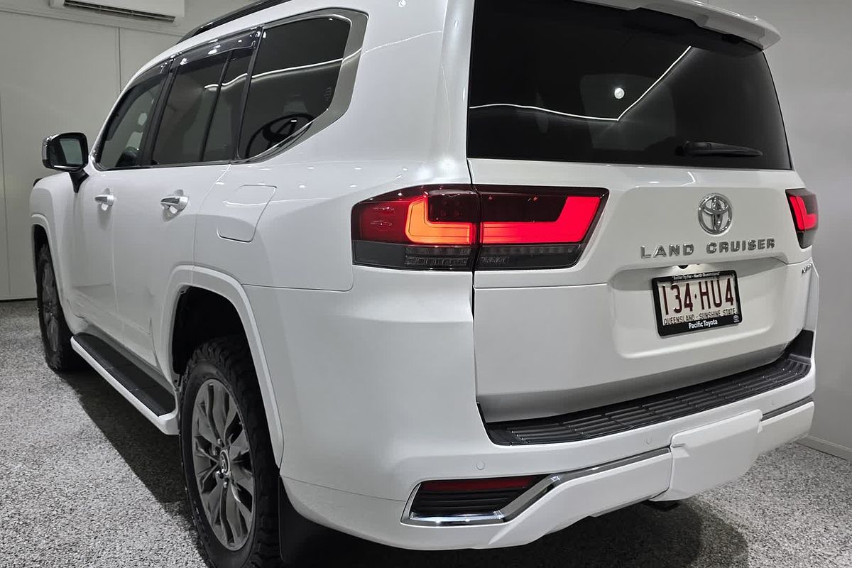 2023 Toyota Landcruiser Sahara ZX FJA300R