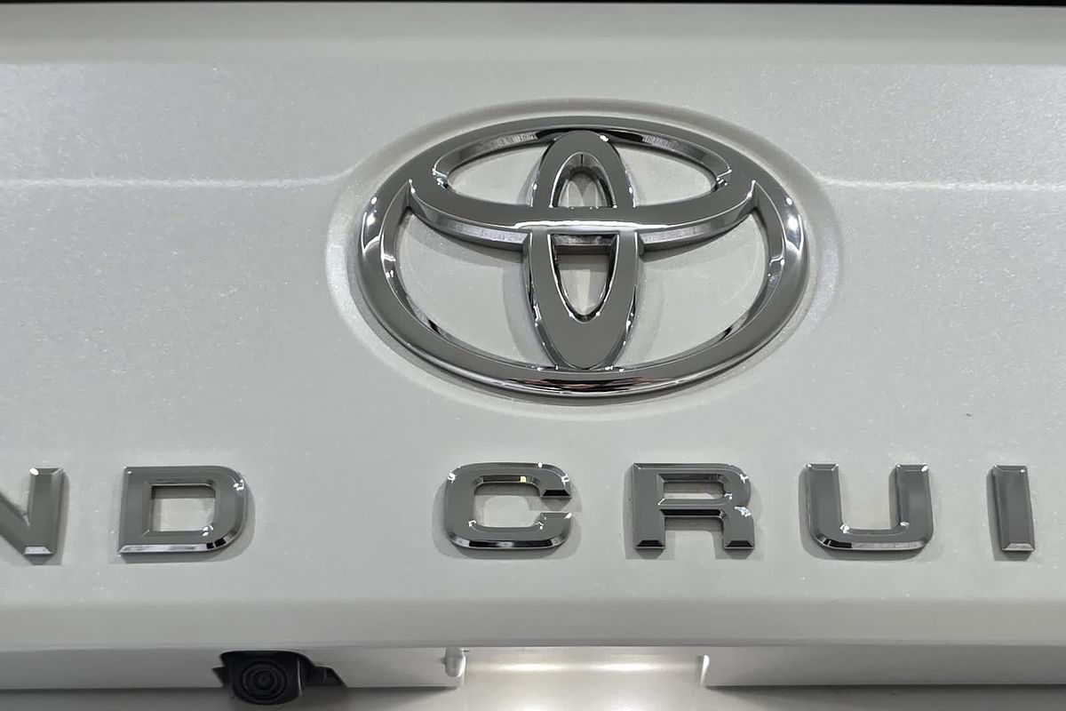 2023 Toyota Landcruiser Sahara ZX FJA300R