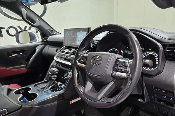 2023 Toyota Landcruiser Sahara ZX FJA300R