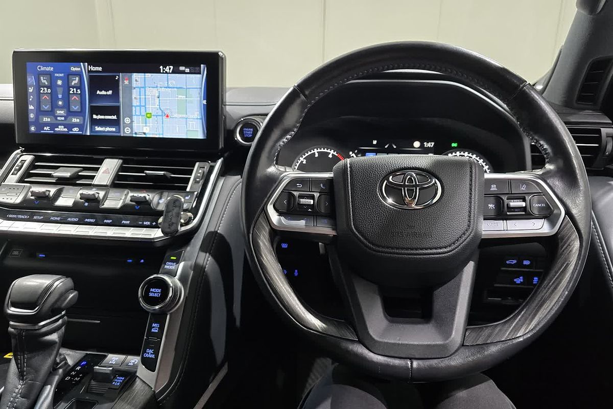 2023 Toyota Landcruiser Sahara ZX FJA300R