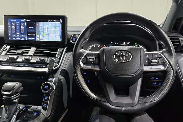 2023 Toyota Landcruiser Sahara ZX FJA300R
